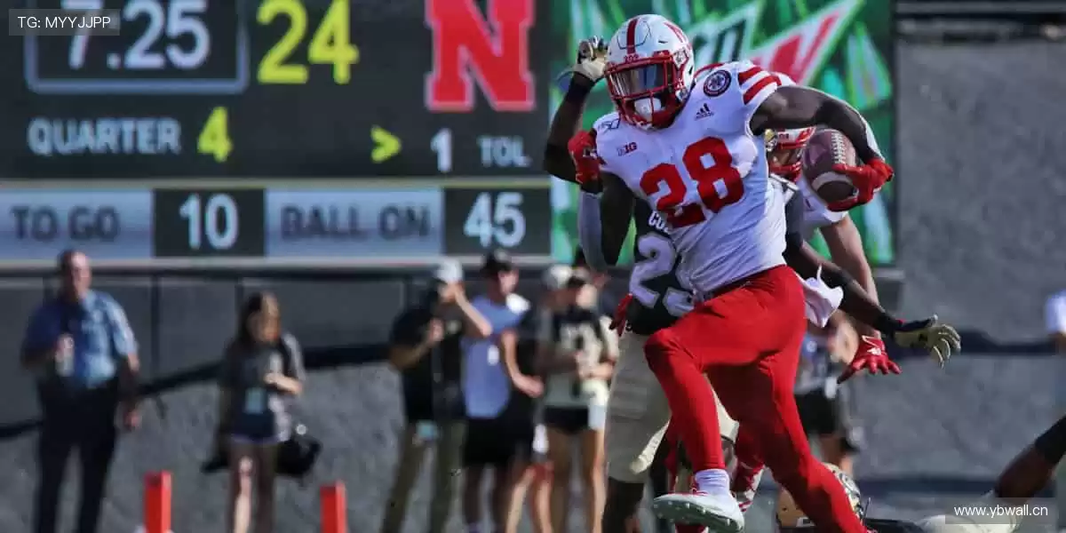 🎥多屏互动，实时弹幕，让观赛更有温度！